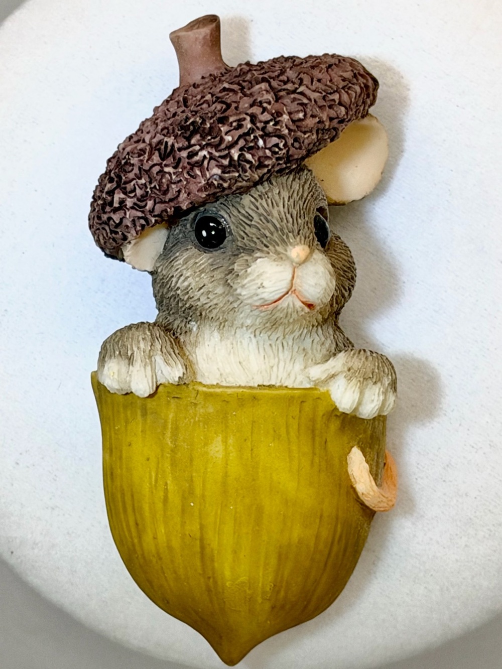 Charming Tails Mouse in Acorn Pin